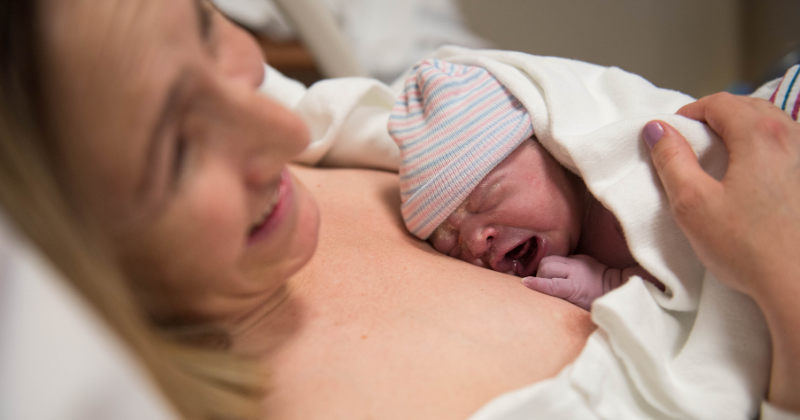 Gefährliches Geburtstrauma: Das können Sie dagegen tun | apomio Gesundheitsblog